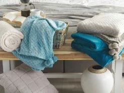 Plaid Crème In Diverse Formaten SAMUR -slaapkamer Verkoopwinkel undef src sa picid 771152 type whitesh image