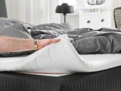 Boxspring Kunstleer Zwart In Diverse Formaten MADAME -slaapkamer Verkoopwinkel undef src sa picid 773746 type whitesh image