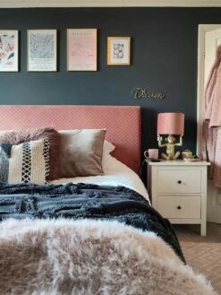 Bed Fluweel Roze In Diverse Formaten BAYONNE 12 Bed Fluweel Roze In Diverse Formaten BAYONNE -slaapkamer Verkoopwinkel undef src sa picid 827615 type whitesh image